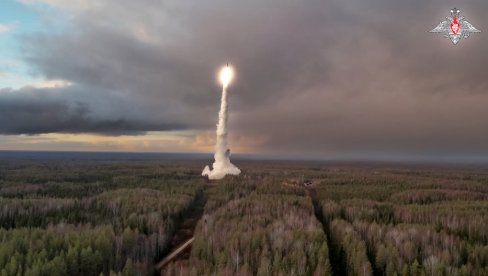 NOVI KADROVI LANSIRANJA OREŠNIKA: Koliko košta i šta je zapravo nova Putinova zastrašujuća raketa srednjeg dometa (VIDEO)