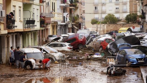 ЈЕДНА ОД НАЈГОРИХ ПРИРОДНИХ КАТАСТРОФА У ИСТОРИЈИ ШПАНИЈЕ: Бујице у Валенсији однеле бар 72 живота, 150.000 домаћинстава без струје