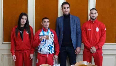 DVE MEDALJE ZA SOMBORSKE BOKSERE: Somborci uspešni na Evropskom prvenstvu u boksu