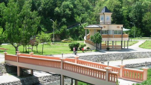 SRPSKA BANJA SA NAJTOPLIJEM IZVOROM U EVROPI ODUŠEVILA POSETIOCE: Cena noćenja će vas šokirati SRPSKA BANJA SA NAJTOPLIJEM IZVOROM U EVROPI ODUŠEVILA POSETIOCE: Cena noćenja će vas šokirati