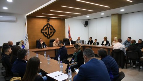 SRPSKA LISTA: Nijedan od napada na našu decu nije doživeo sudski epilog (FOTO)