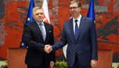 ФИЦУ ЗАБРАЊЕН ПРЕЛЕТ ПРЕКО ПОЉСКЕ И ЛИТВАНИЈЕ, СЛИЧНИ ПРОБЛЕМИ ОЧЕКУЈУ И ВУЧИЋА? Све чине да двојица лидера не оду на Параду победе у Москву ФИЦУ ЗАБРАЊЕН ПРЕЛЕТ ПРЕКО ПОЉСКЕ И ЛИТВАНИЈЕ, СЛИЧНИ ПРОБЛЕМИ ОЧЕКУЈУ И ВУЧИЋА? Све чине да двојица лидера не оду на Параду победе у Москву