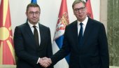 VUČIĆ NA SASTANKU SA MICKOSKIM: Predsednik Srbije razgovarao sa premijerom Severne Makedonije u zgradi Predsedništva