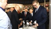 VUČIĆ NA OTVARANJU SAJMA VINA: Ogroman trud su ljudi u ovo uložili (FOTO/VIDEO)