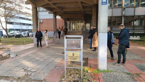 PAO TROJAC ZBOG NELEGALNE GRADNJE: I posle zabrane, zidali bez dozvole u Surčinu i Zemunu
