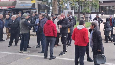 NEĆE UKOPAVATI UGINULU STOKU: Meštani Bogetića iz Nikšića kod predsednika opštine