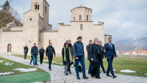 ПРЕДСЕДНИК ВЛАДЕ ЦРНЕ ГОРЕ У БЕРАНАМА: Спајић посетио манастир Ђурђеви ступови и Меџлис Исламске заједнице