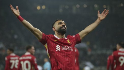 SLOT JE LIVERULOV DEDA MRAZ! Redsi ubedljivo prvi na tabeli, Salah obara rekorde, san o tituli se nastavlja...