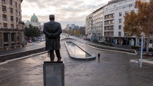 SVEČANO OTVOREN REKONSTRUISANI TRG NIKOLE PAŠIĆA: Pogledajte kako izgleda, Beograd danas dobija savremeno mesto susreta (FOTO)