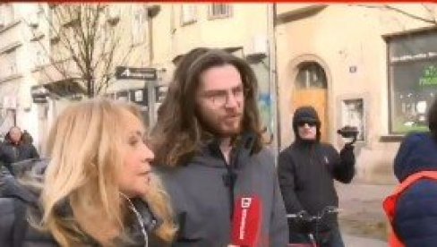 ORGANIZUJE PROTESTE I BLOKADE FAKULTETA A NE ZNA NITI JEDNO IME ŽRTVE TRAGEDIJE U NOVOM SADU: Koji su zapravo razlozi protesta? (VIDEO)