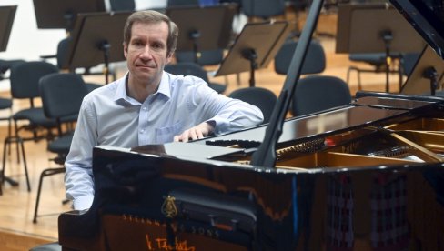 SLAVNI RUSKI PIJANISTA NA KOLARCU:  Nikolaj Luganski - Radujem se svakom susretu sa Beogradskom filharmonijom