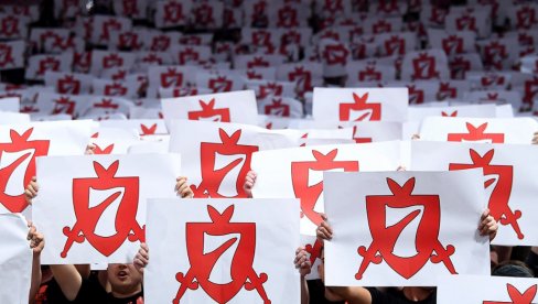 ЦРНО-БЕЛЕ ЧЕКАО ПАКАО: Олимпијакос распродао дворануу за меч са Партизаном