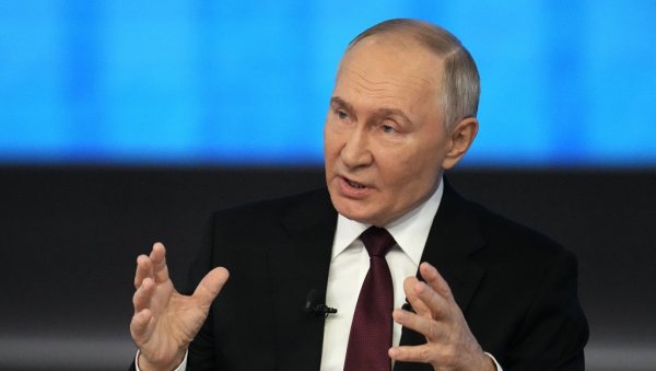 КРИМ И СЕВАСТОПОЉ ВАЖНИ ЗА РУСИЈУ: Путин планира да инвестира преко 316 милијарди рубаља у развој ових области