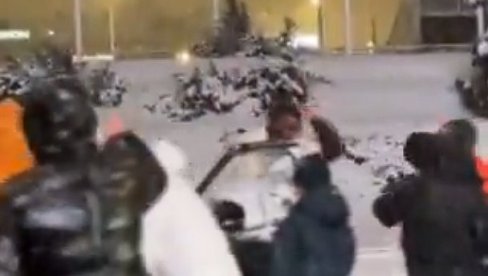 HAOS ISPRED ARENE POSLE DERBIJA: Vidite šta su radili navijači i Kodi Miler Mekintajer (VIDEO)