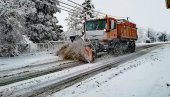 POJAČAN SAOBRAĆAJ, POSEBNO KA PLANINAMA: Na graničnim prelazima nema zadržavanja