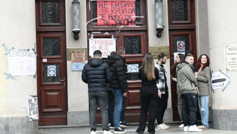 SKANDAL IZA ZATVORENIH VRATA: Ekskluzivan snimak sa plenuma - blokaderi pucaju po šavovima (VIDEO)