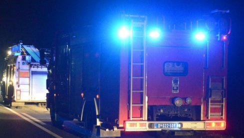 ZAPALIO SE AUTOBUS NA AUTO-PUTU: Drama na izlazu iz Beograda