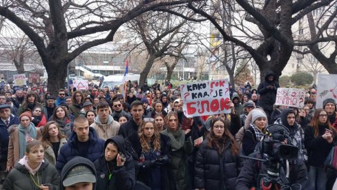 ОЧЕКИВАНО: Синиша Ковачевић номиновао студенте за Нобелову награду и одмах слагао (ФОТО)