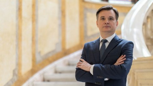 ОГЛАСИО СЕ ШЕФ ПОСЛАНИЧКЕ ГРУПЕ СНС МИЛЕНКО ЈОВАНОВ: Блокадерка Браловићка је рекла оно што сви блокадери мисле, њима руководи голо насиље