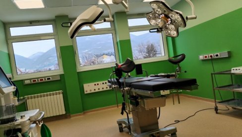 NA POROĐAJ UZ PRATNJU: U Opštoj bolnici u Vranju obezbeđeni najbolji uslovi za buduće majke