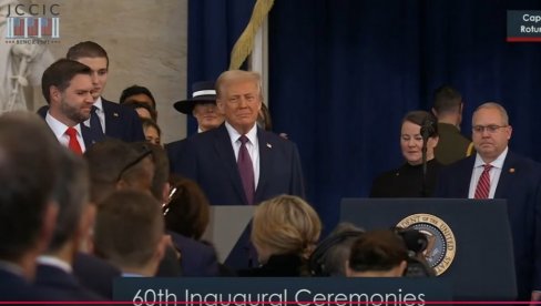 TRAMP POSTAJE PREDSEDNIK: Donald Tramp došao na ceremoniju, tu su i Melanija, deca, Bajden i Vens (FOTO/VIDEO)