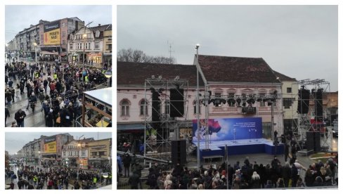 NAROD POČEO DA SE OKUPLJA NA TRGU U JAGODINI: Novosti na licu mesta - građani čekaju predsednika Vučića, poslednje pripreme u toku