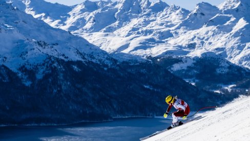 JEZIV PAD: Skijašica jedva ostala živa, hitno prevežena u bolnicu (FOTO)