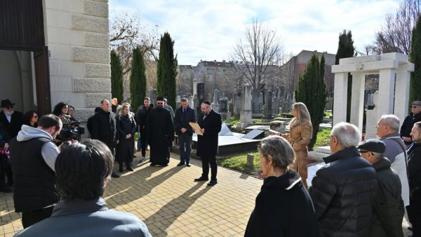 ИЗ НАЦИСТИЧКИХ ЛОГОРА ВРАТИЛО СЕ САМО 300 ЉУДИ: На Јеврејском гробљу у Новом Саду обележен Дан сећања на жртве холокауста