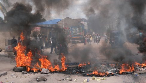 ПОБИЈЕНО 19 ЉУДИ: Нападнуто село, злочинци носили униформе ПОБИЈЕНО 19 ЉУДИ: Нападнуто село, злочинци носили униформе