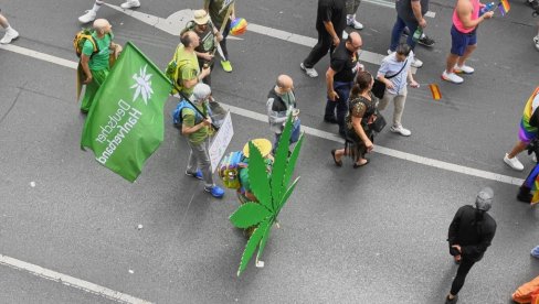 ŠTA JE DONELA LEGALIZACIJA KANABISA U NEMAČKOJ? Ovo je izazvalo debatu širom Evrope...