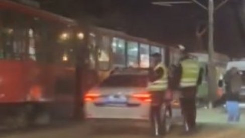 PRVI SNIMCI SUDARA TRAMVAJA U CENTRU BEOGRADA: Povređeno nekoliko osoba (VIDEO)