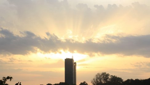 RHMZ NAJAVIO ZUBATO SUNCE: Dobro se obucite jer mraz narednih dana ne jenjava (FOTO)