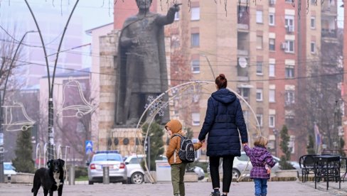 ШИПТАРСКИ ТЕРОРИCТИ УПАЛИ У РЕКТОРАТ Y КОСОВСКОЈ МИТРОВИЦИ: Отимају Србима имовину и протерују факултете