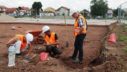 MALI VODIČ KROZ PRAISTORIJU PARAĆINA: U pripremi knjiga-katalog autora Vesne Vučković i Vojislava Filipovića (FOTO)