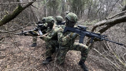 POGLEDAJTE – SRPSKI SPECIJALCI NA OBUCI: Elitna 72. brigada spremna za najteže zadatke (VIDEO/FOTO)