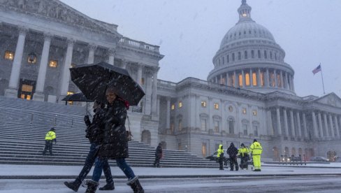 SENAT SAD: Usvojio zakon o tužbama za neodobrene AI pornografske slike