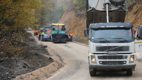 PUTEVI ŽIVOT ZNAČE: Obnova putne infrastrukture u Kraljevu na listi prioritetnih zadatka