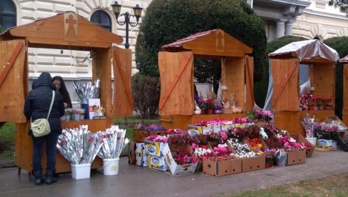 OSMOMARTOVSKI BAZAR: Dvodnevna prodaja na Trgu Mladena Miloradovića