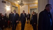 VUČIĆ U BANJALUCI: Dodeljena odlikovanja zaslužnim pojedincima i organizacijama (VIDEO)