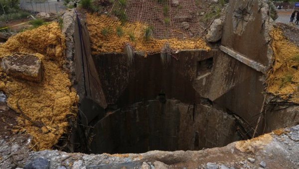 УРУШИО СЕ ИЛЕГАЛНИ РУДНИК ЗЛАТА: Погинуло 48 особа на западу Малија (ФОТО)