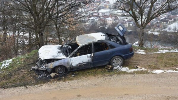 НАКОН ПАЉЕЊА АУТОМОБИЛА У БИЈЕЛОМ ПОЉУ:Један пироман ухапшен, за другим трагају