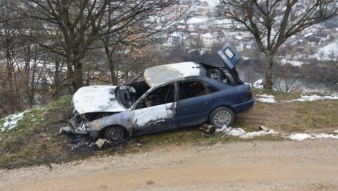 NAKON PALJENJA AUTOMOBILA U BIJELOM POLJU:Jedan piroman uhapšen, za drugim tragaju