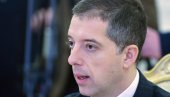 DOBIĆEŠ TI OVU BITKU Marko Đurić pružio podršku Darku Glišiću