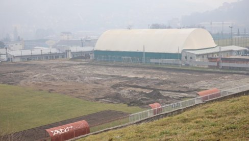 PRVI UŽIČKI TEREN SA VEŠTAČKOM TRAVOM: Rekonstrukcija stadiona u Krčagovu