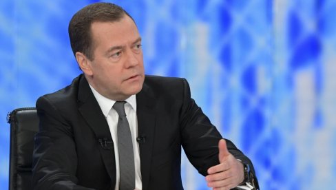 RUSIJA  PROMENILA ZASTAVU TANKERA ZBOG SANKCIJA SAD Medvedev: Akcija Amerike kriminalna zaplena civilnog plovila