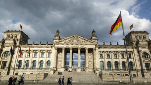 ODUSTAJU OD AMERIKE: Nemačke kompanije gotovo prepolovile ulaganja u SAD od Trampovog povratka na vlast