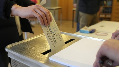 REZULTATI IZBORA U NEMAČKOJ: Merc proglasio pobedu - Ovo je istorijsko izborno veče; AfD na drugom mestu, SPD na trećem (FOTO)