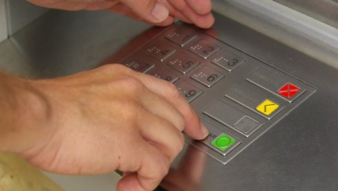 PREVARANTI ZAROBE PARE NA BANKOMATU ZA SEKUND: Koriste podlu metodu koja vam ne bi pala na pamet