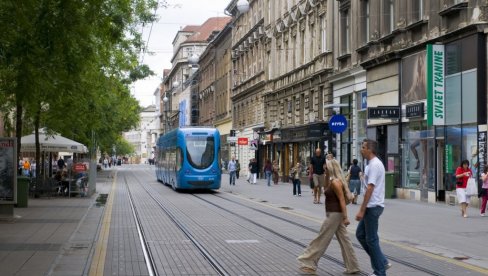 HRVATI BESNE ZBOG STRANACA KOJE ZAPOŠLJAVAJU KAO VOZAČE: Primaju ih iako su robijali, pa šta smo mi?