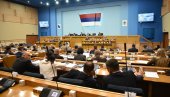 ODGOVOR ŠMITU BEZ KVORUMA: Ukidanje finansiranja stranaka u Republici Srpskoj skinuto sa dnevnog reda Skupštine